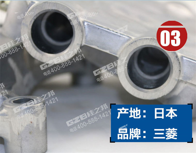 挖掘機(jī)機(jī)油濾清器安裝座